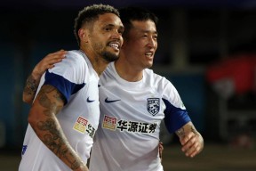 南宫官网-足总杯倒计时；武汉三镇关键时刻复出首秀；细节引发关注；气氛紧张；赛季目标并未改变(武汉三镇队今日消息)